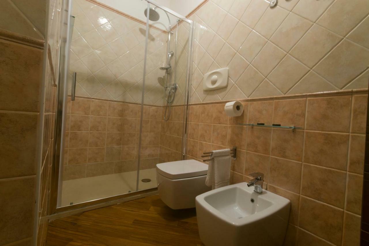 Suite Del Borgo - Affittacamere - Guest House Bologne Extérieur photo