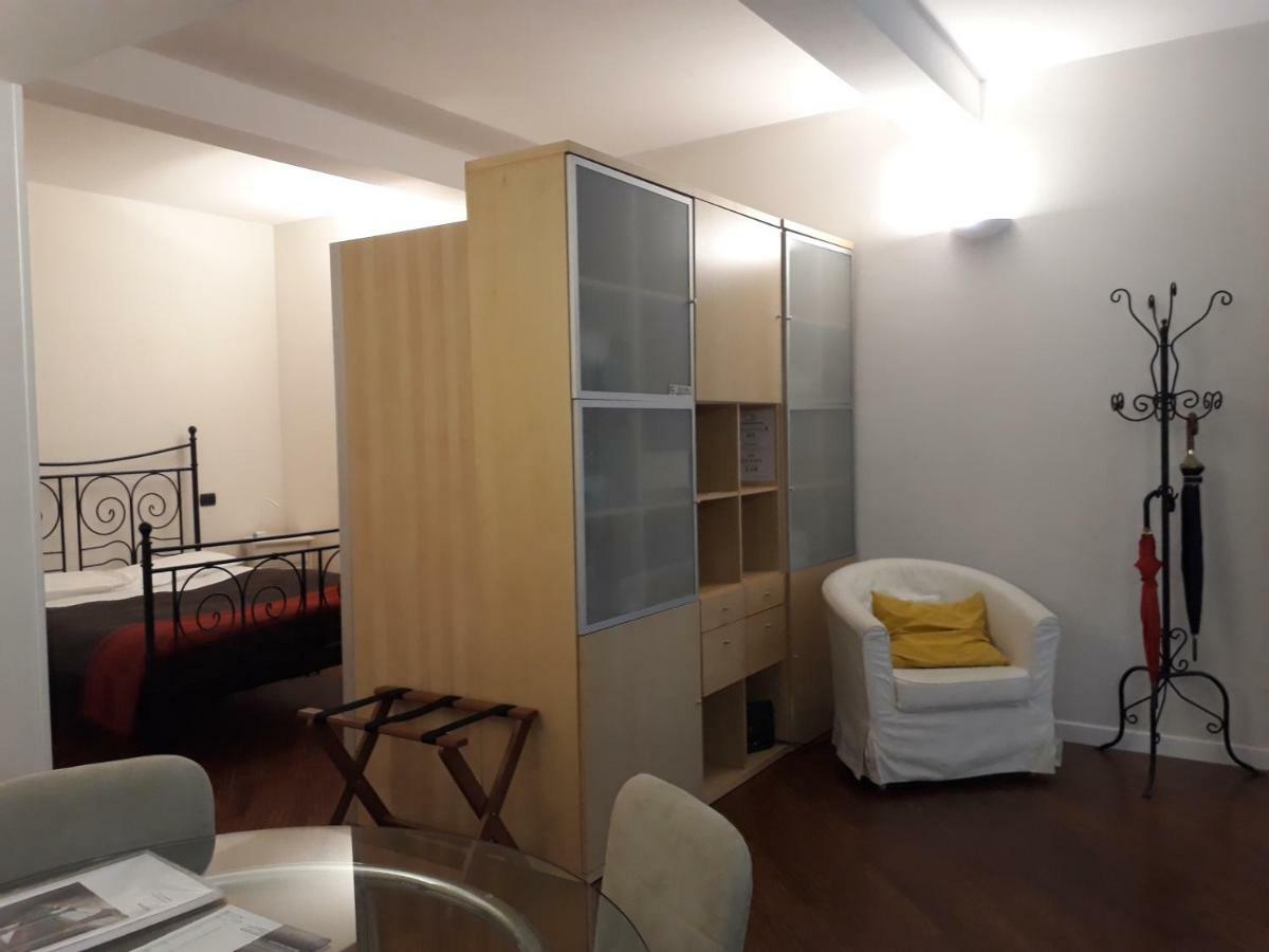 Suite Del Borgo - Affittacamere - Guest House Bologne Extérieur photo